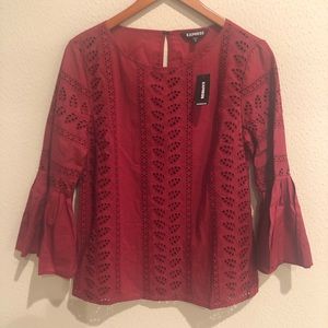 Express flow sleeve top